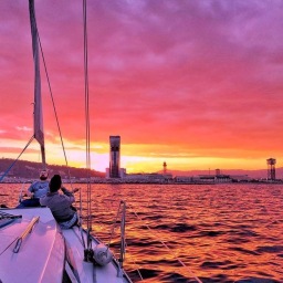 Sunset sailing in Barcelona 